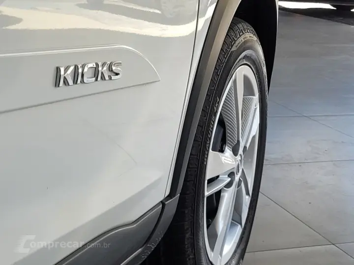 KICKS S 1.6 16V FlexStar 5p Mec.