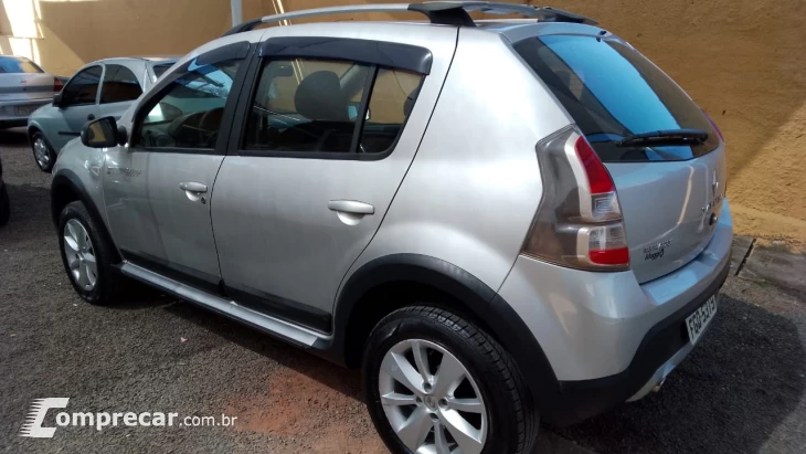 SANDERO 1.6 16V SCE Stepway