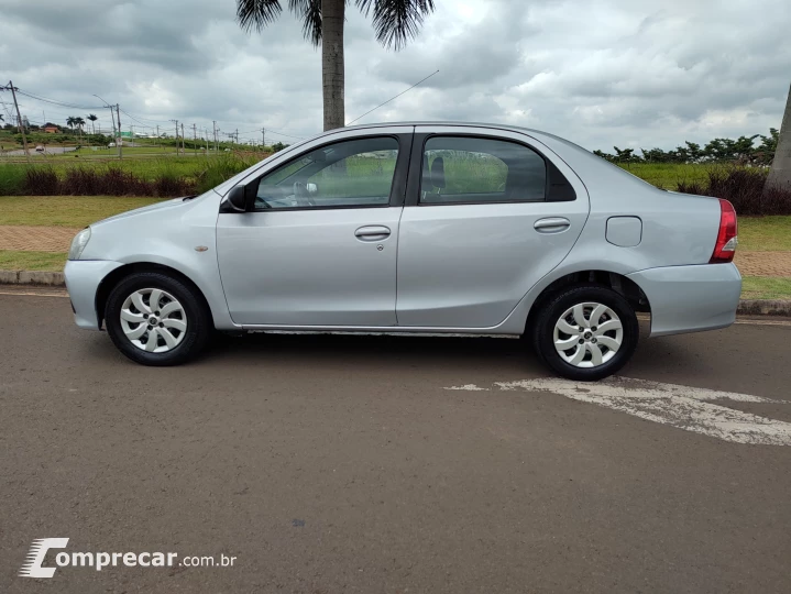 ETIOS 1.5 X Sedan 16V