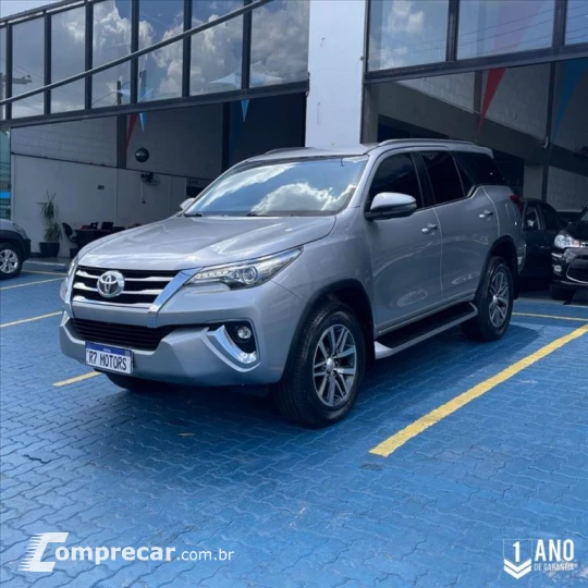 HILUX SW4 2.8 SRX 4X4 7 LUGARES 16V TURBO INTERCO