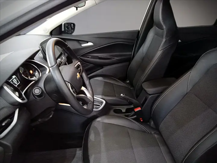 ONIX 1.0 TURBO FLEX PLUS LTZ AUTOMÁTICO