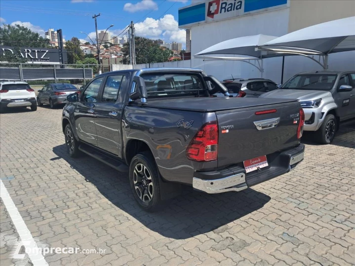 HILUX 2.8 D-4D TURBO DIESEL CD SRV 4X4 AUTOMÁTICO