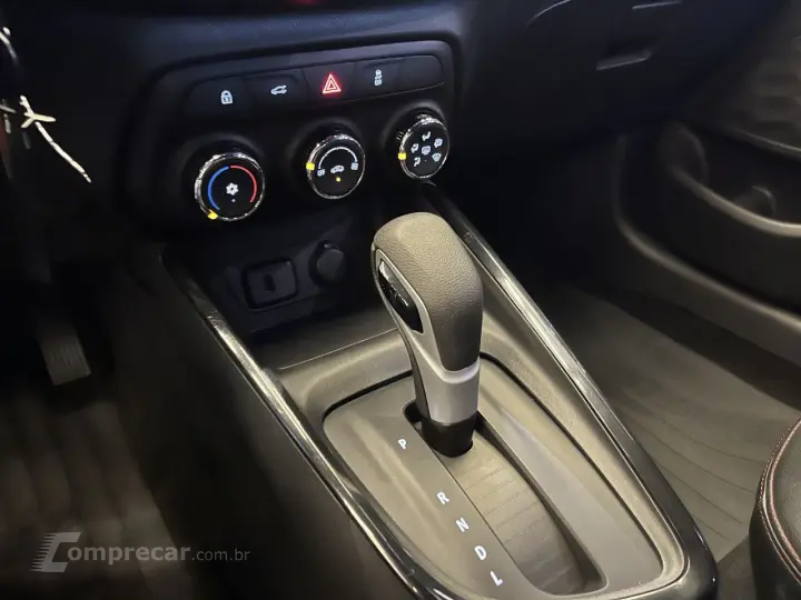 Onix Hatch 1.0 12V 4P FLEX RS TURBO AUTOMÁTICO