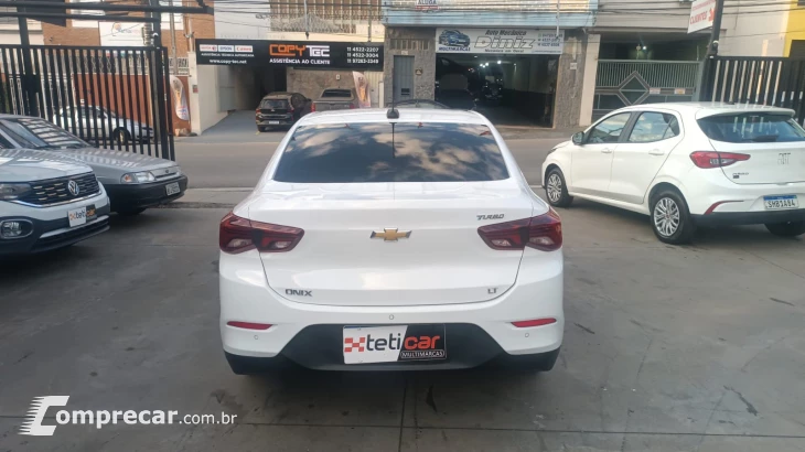 ONIX 1.0 Turbo Plus LT