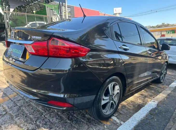 CITY Sedan EX 1.5 Flex 16V 4p Aut.