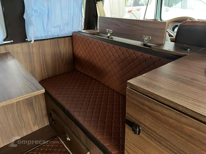 KOMBI 1.6 LUXO 8V GASOLINA 3P MANUAL