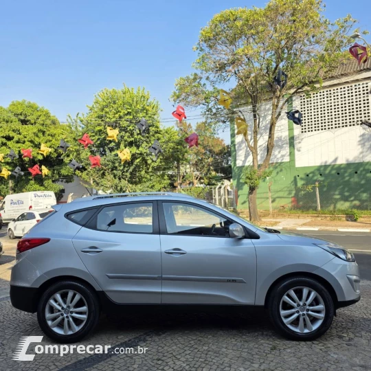 ix35 2.0 16V 170cv 2WD/4WD Mec.