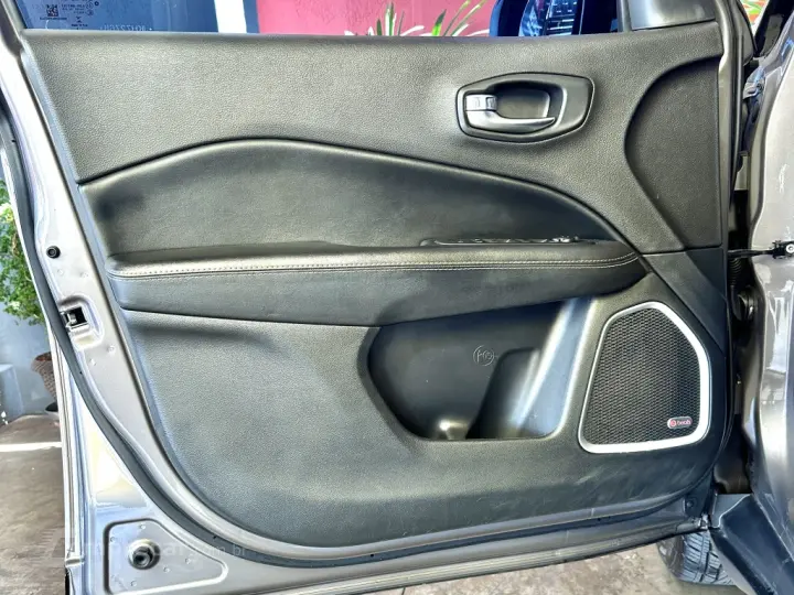 COMPASS 2.0 16V DIESEL LONGITUDE 4X4 AUTOMÁTICO