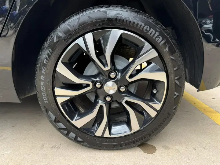 Onix 1.0 Turbo Flex Premier Automático