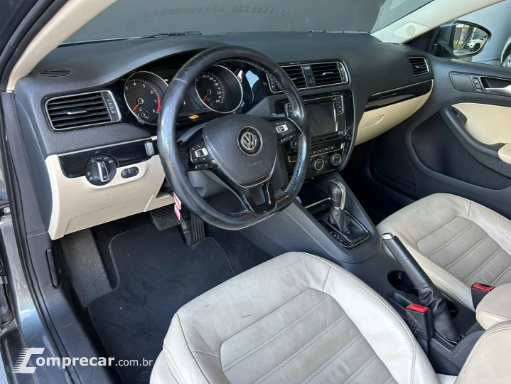 JETTA 2.0 TSI HIGHLINE 211CV GASOLINA 4P TIPTRONIC