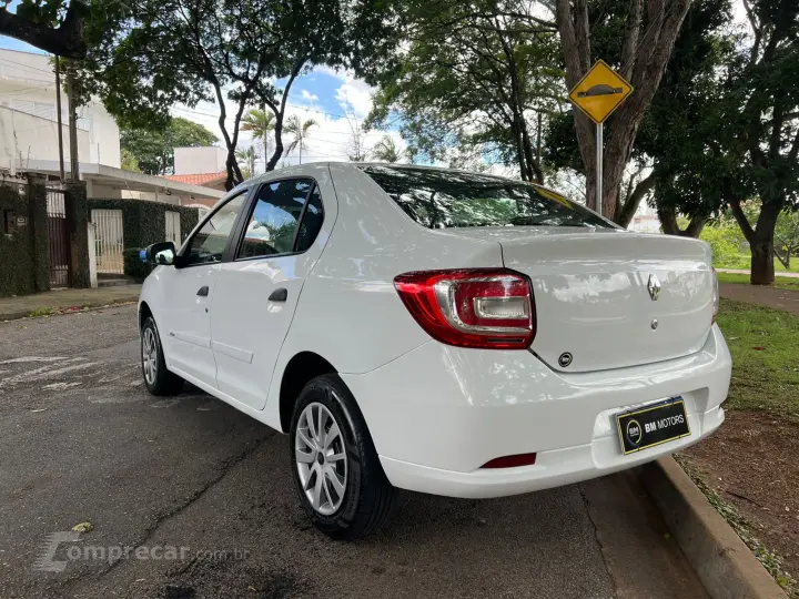 LOGAN 1.0 Authentique 16V