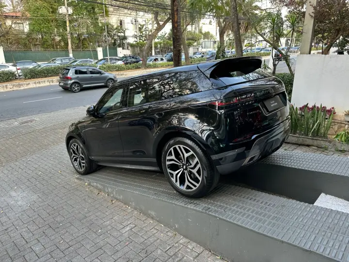 RANGE ROVER EVOQUE 2.0 P250 R-dynamic SE AWD