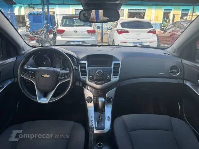 CRUZE SEDAN - 1.8 LT 16V 4P AUTOMÁTICO