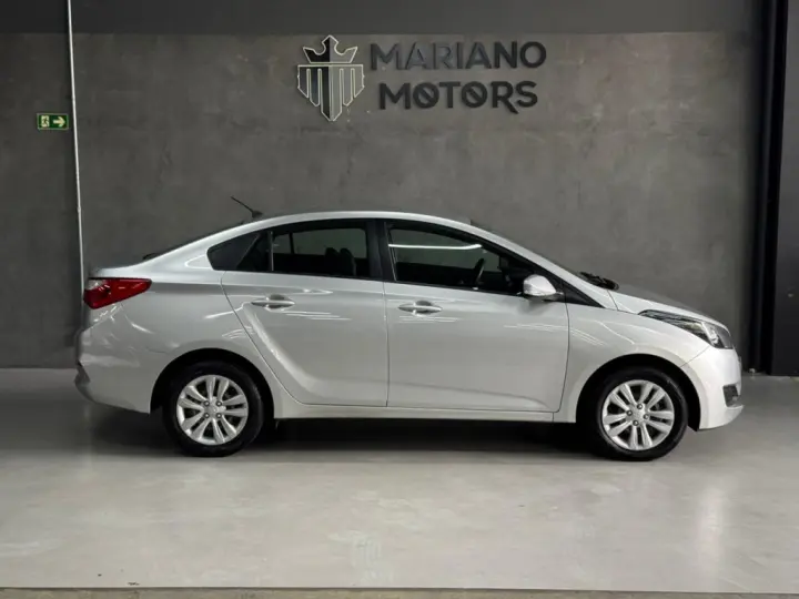 HB20S 1.6 COMFORT PLUS 16V FLEX 4P AUTOMÁTICO