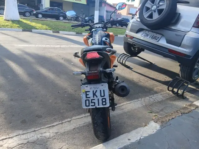 CB 250 TWISTER - street