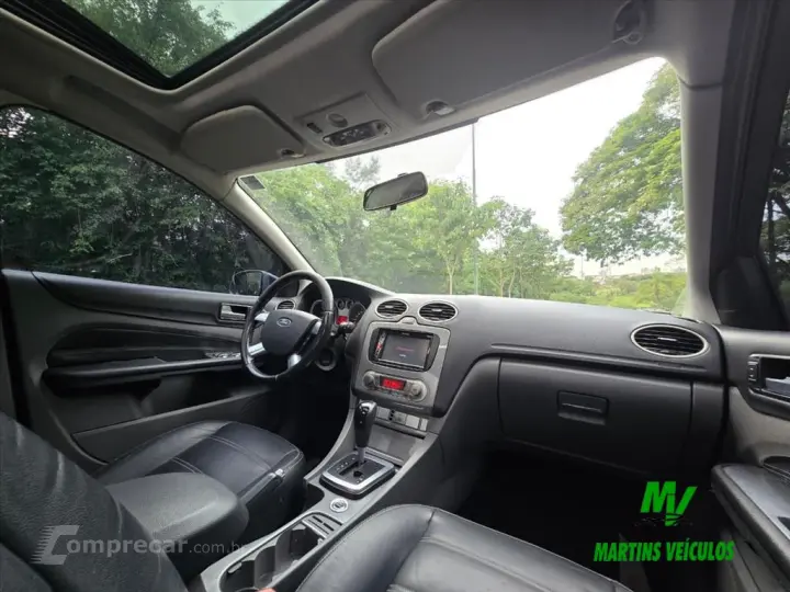 FOCUS 2.0 GHIA SEDAN 16V FLEX 4P AUTOMÁTICO