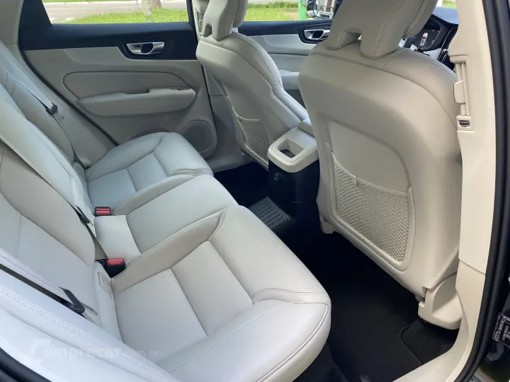 XC60 2.0 T8 Recharge Ultimate AWD Geartronic