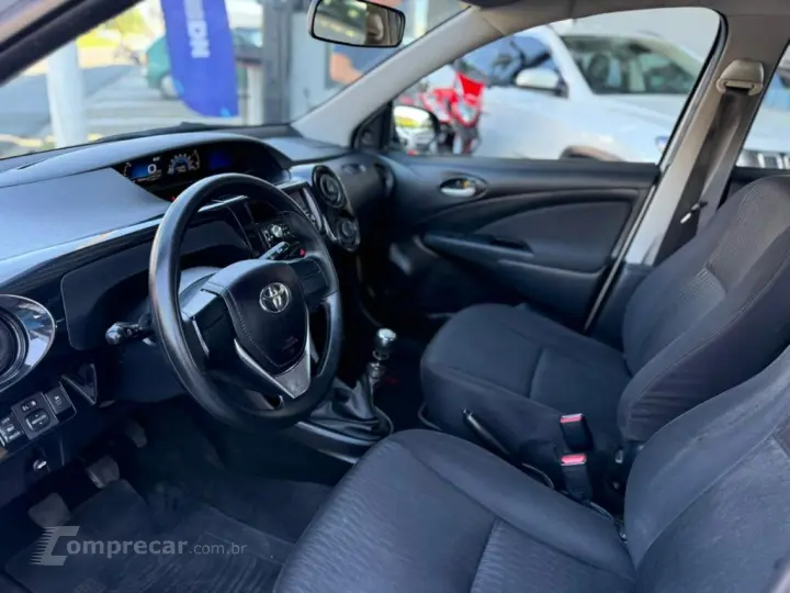 ETIOS X Sedan 1.5 Flex 16V 4p Mec.