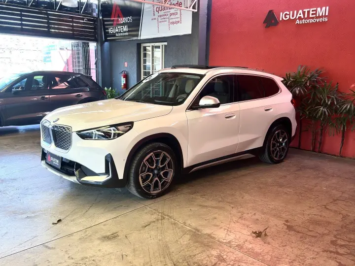 iX1 ELÉTRICO eDRIVE20 X LINE