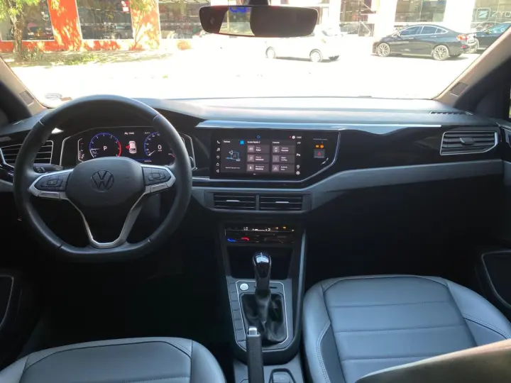 Nivus Highline 1.0 200 TSI Flex Aut.