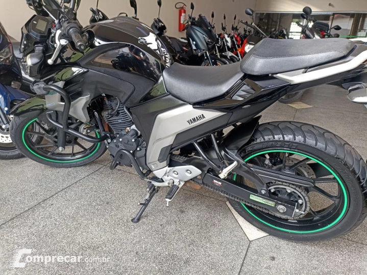 FZ25 FAZER