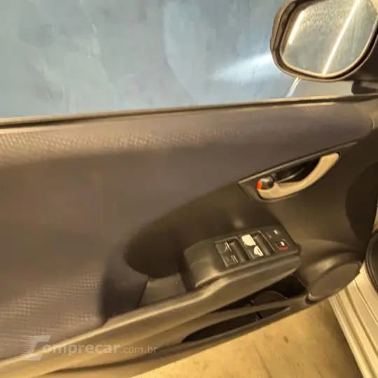 Fit LX 1.4/ 1.4 Flex 8V/16V 5p Aut.