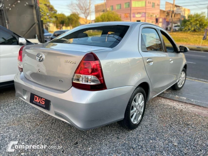 ETIOS 1.5 X Plus Sedan 16V