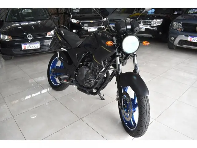 YS 250 FAZER - Street