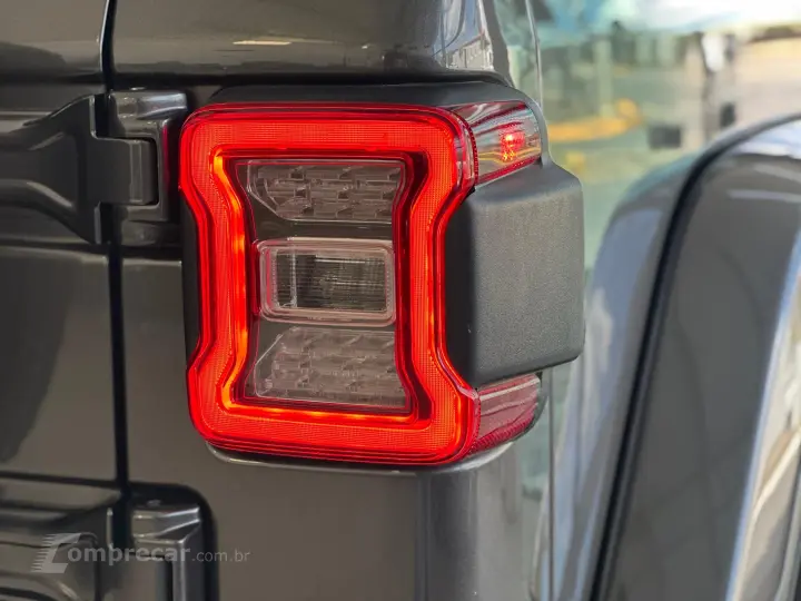 WRANGLER 2.0 TURBO GASOLINA UNLIMITED OVERLAND 4P 4X4 AT8