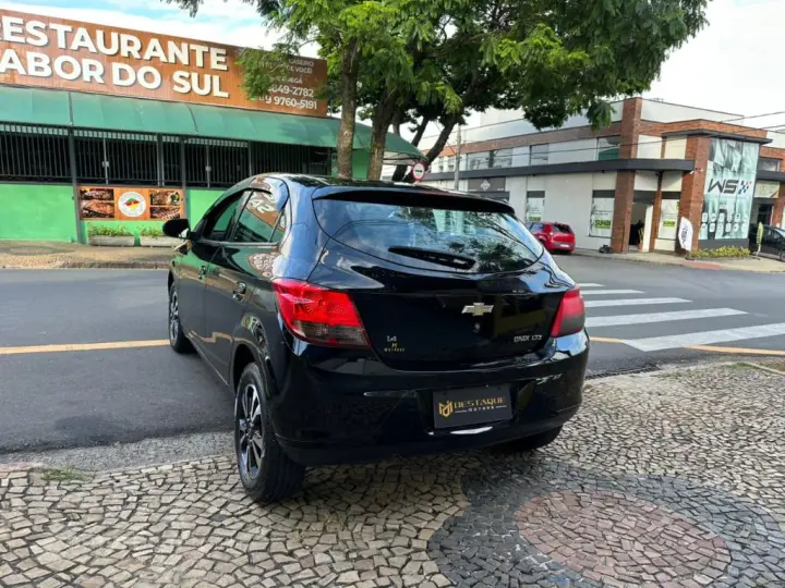 ONIX HATCH LTZ 1.4 8V FlexPower 5p Mec.