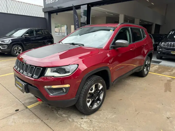 Compass 2.0 16V Diesel Trailhawk 4X4 Automático