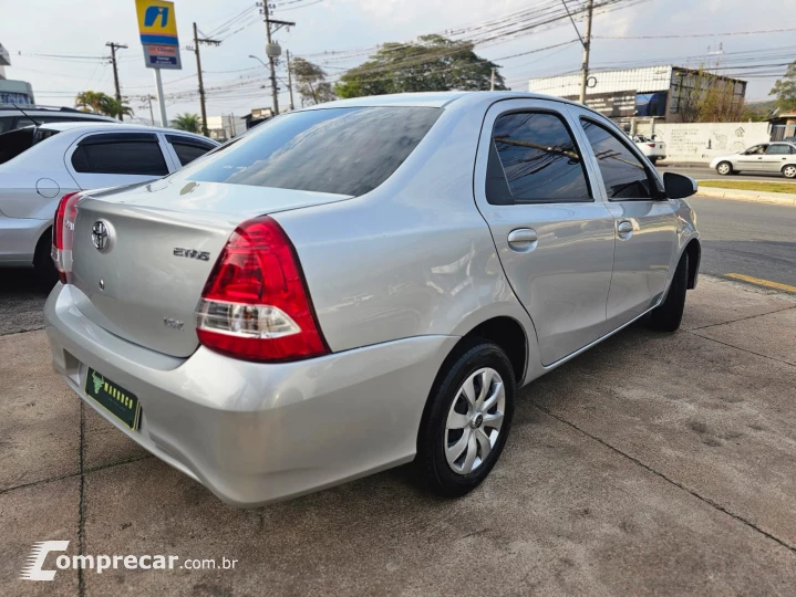 ETIOS 1.5 X Sedan 16V