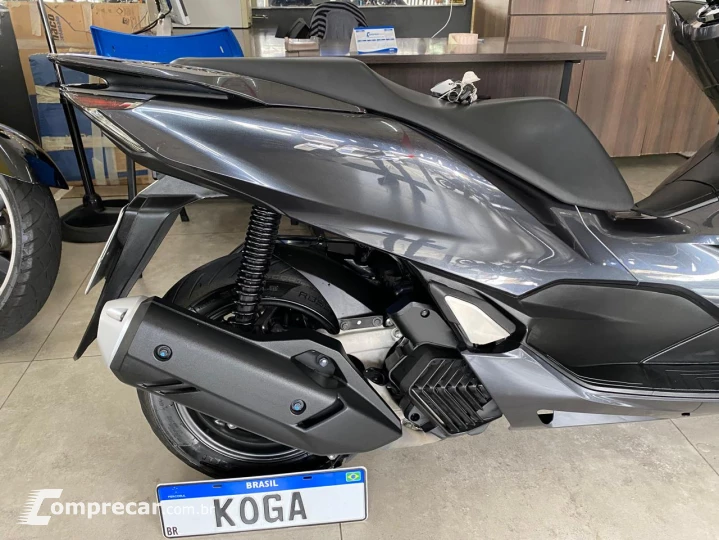 PCX 160