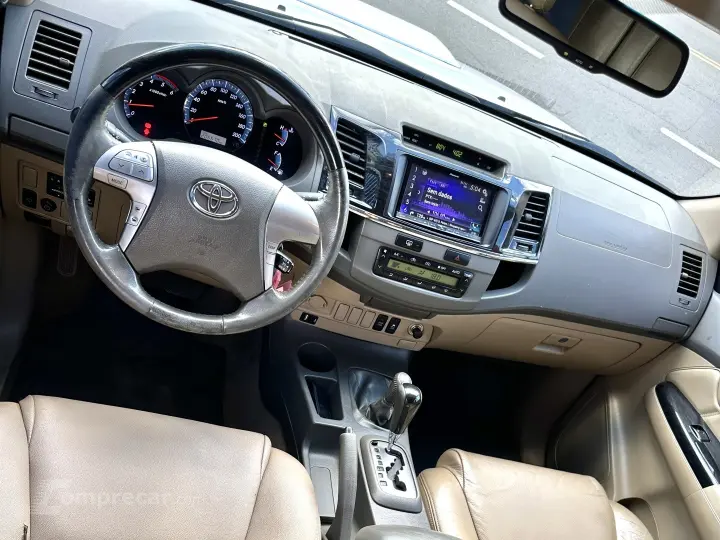 HILUX SW4 3.0 SRV 4X4 16V TURBO INTERCOOLER DIESEL 4P AUTOMÁ