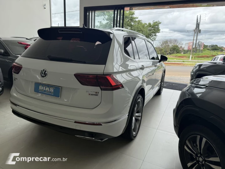 Tiguan 2.0 16V 4P FSI R-LINE TURBO AUTOMÁTICO