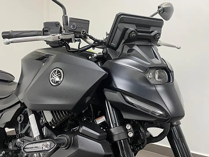 YAMAHA MT-07 CONNECTED ABS