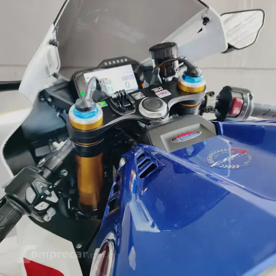 CBR 1000 RR-R FIREBLADE