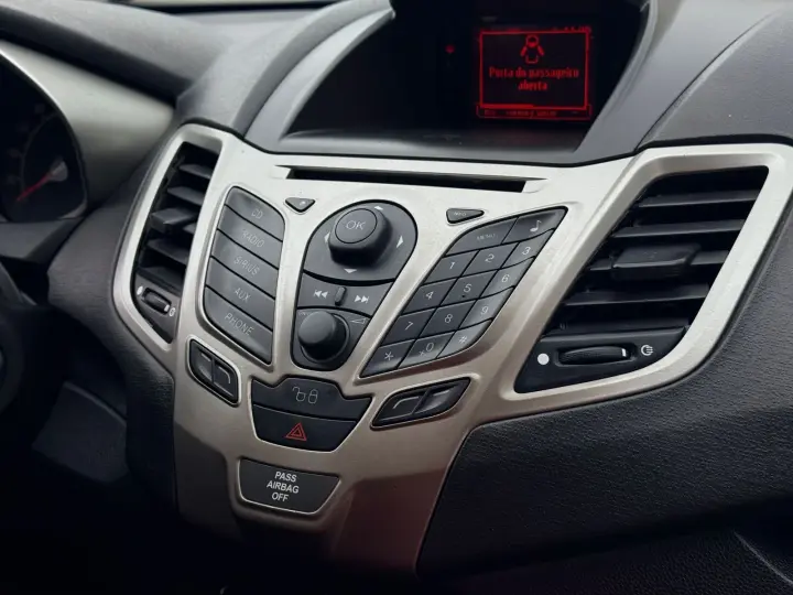 FIESTA 1.6 SE Hatch 16V