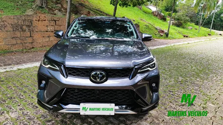 HILUX SW4 2.8 D-4d Turbo Diamond 7L 4X4