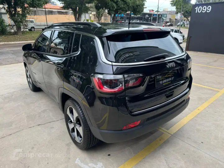 Compass 2.0 16V Flex Longitude Automático