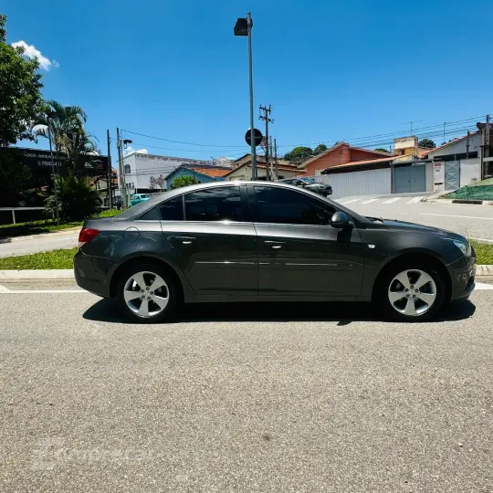 CRUZE 1.8 LT 16V