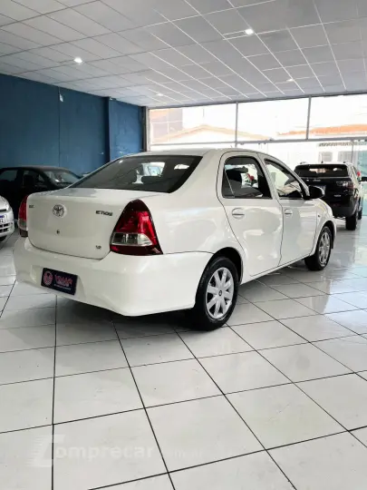 ETIOS 1.5 XS Sedan 16V