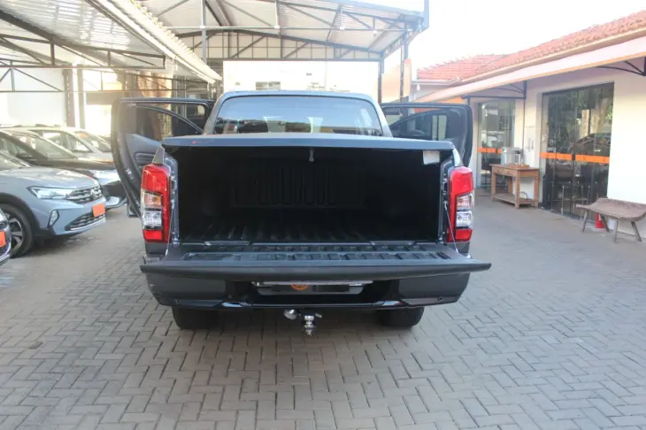 L 200 Triton 2.4 16V SPORT HPE-S 4X4 CABINE DUPLA TURBO DIES