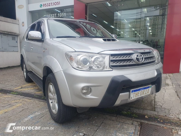 TOYOTA HILUX SW4 3.0 SRV 4X4 7 LUGARES INTERCOOLER 2011