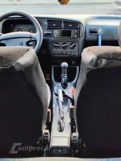 Golf GL 1.8/ 2.0i 4p