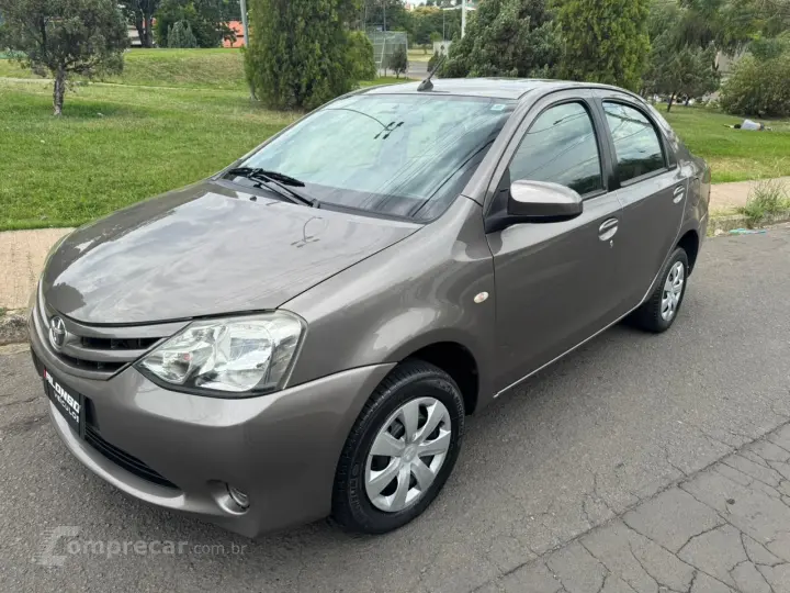 Etios 1.5 XS Sedan