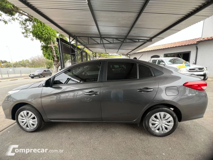 Yaris Sedan 1.5 16V 4P FLEX XL MULTIDRIVE AUTOMÁTICO CVT