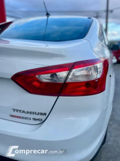 FOCUS 2.0 Titanium Fastback 16V