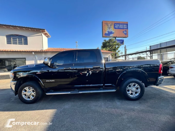 3500 6.7 I6 LARAMIE CABINE DUPLA TURBO DIESEL AUTOMÁTICO