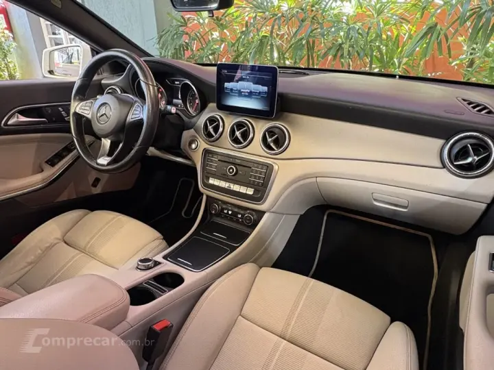CLA 200 1.6 VISION 16V FLEX 4P AUTOMÁTICO